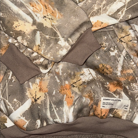 Comfort hoodie NWOT - Picture 3 of 3